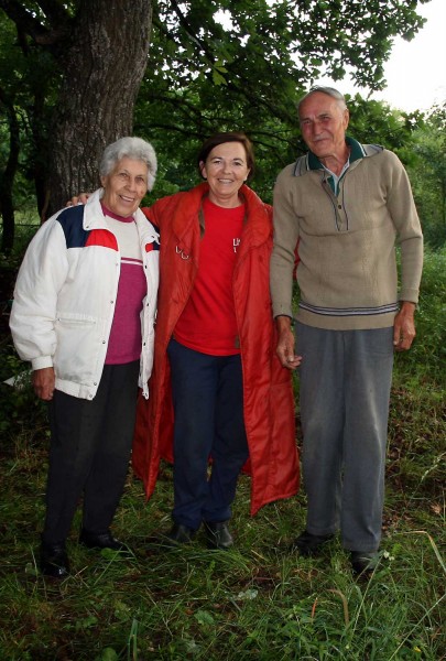 Zleva Nina, Hanka, Voloďa