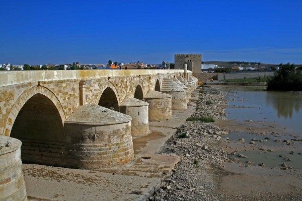 Římský most (Puente Romano)