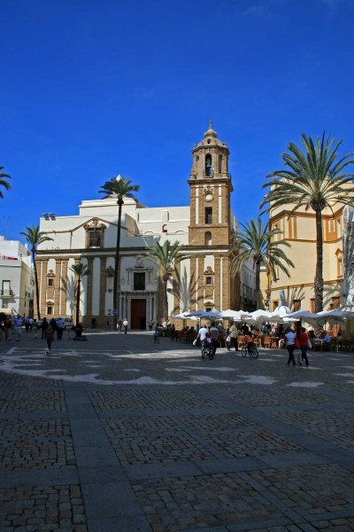 Plaza de la Catedral - Iglesia de Santiago